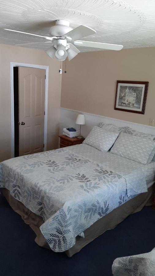 Trillium Bed & Breakfast Ниагара-Фолс Экстерьер фото