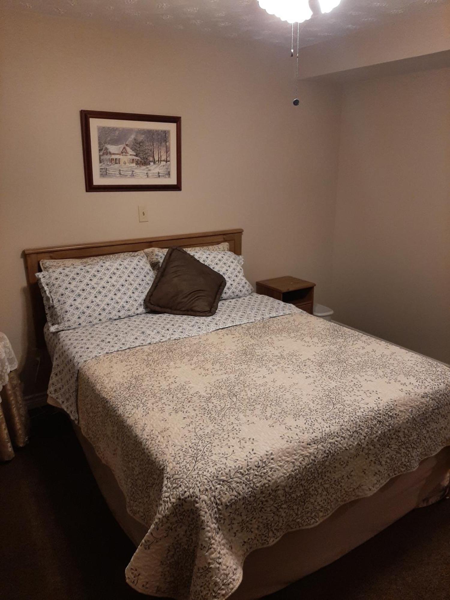 Trillium Bed & Breakfast Ниагара-Фолс Экстерьер фото