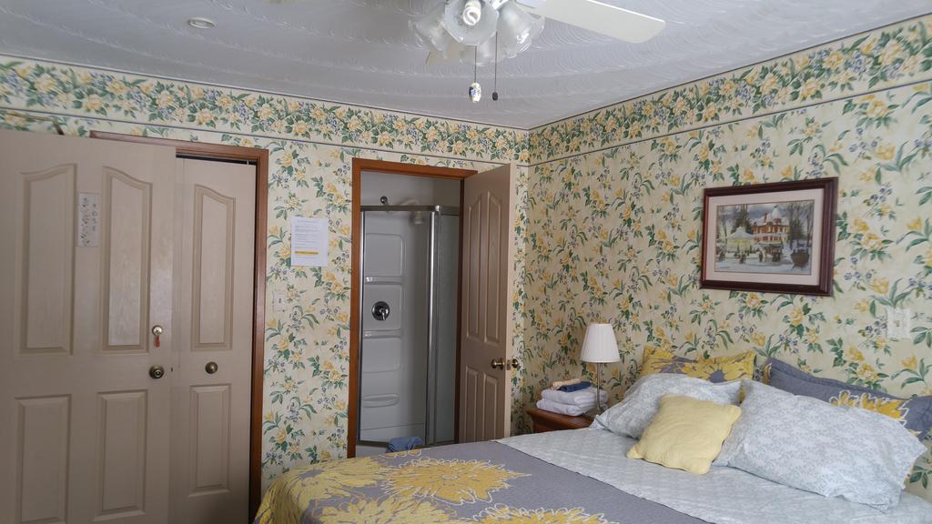 Trillium Bed & Breakfast Ниагара-Фолс Экстерьер фото