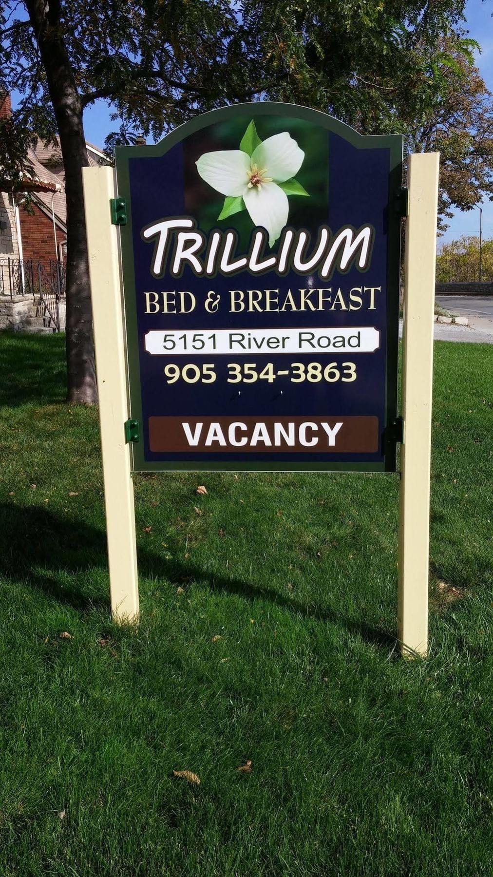 Trillium Bed & Breakfast Ниагара-Фолс Экстерьер фото