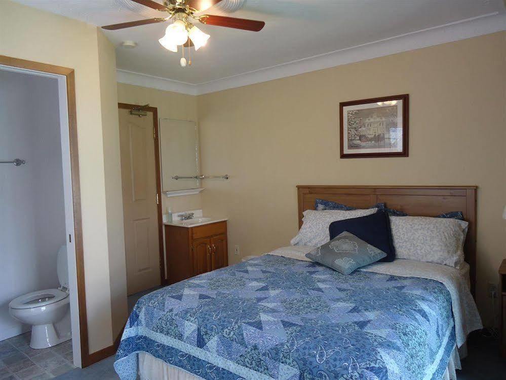 Trillium Bed & Breakfast Ниагара-Фолс Экстерьер фото